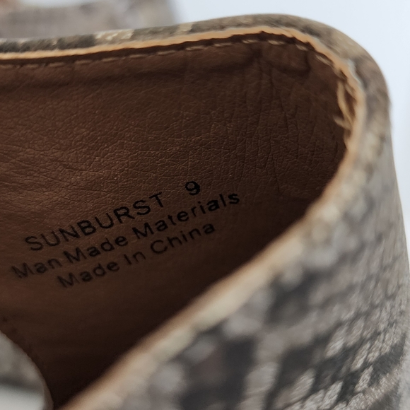 Corkys Brushed Snakeskin Metallic Wedge Sandals NEW - Picture 6 of 11